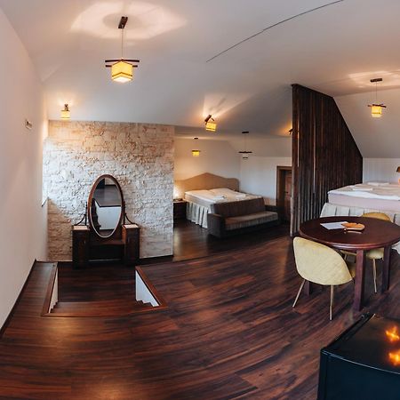 Kastely Grof Zichy Hotel Haniska Ngoại thất bức ảnh