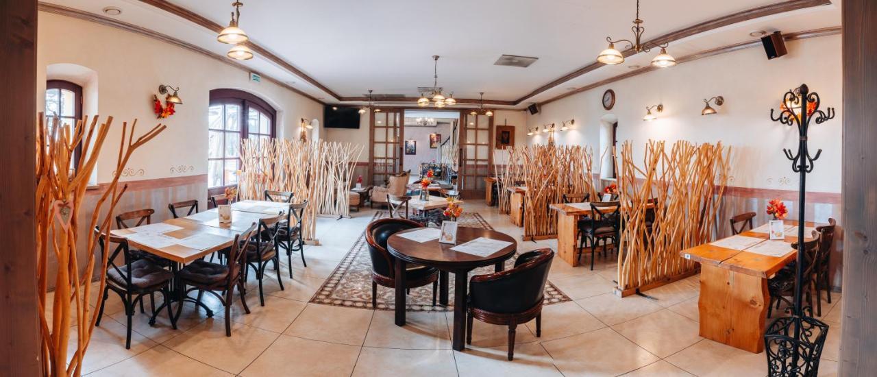 Kastely Grof Zichy Hotel Haniska Ngoại thất bức ảnh